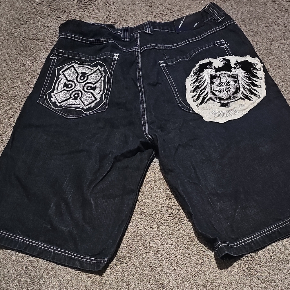 Men's Dark Denim Jean Shorts - Picture 4 of 4